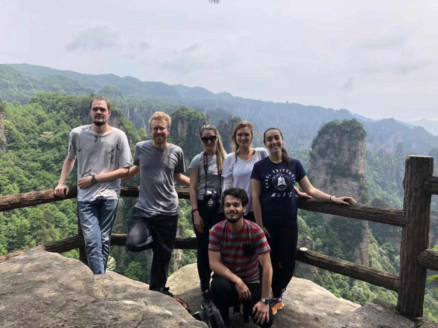 Tongfu Inn Zhangjiajie Esterno foto
