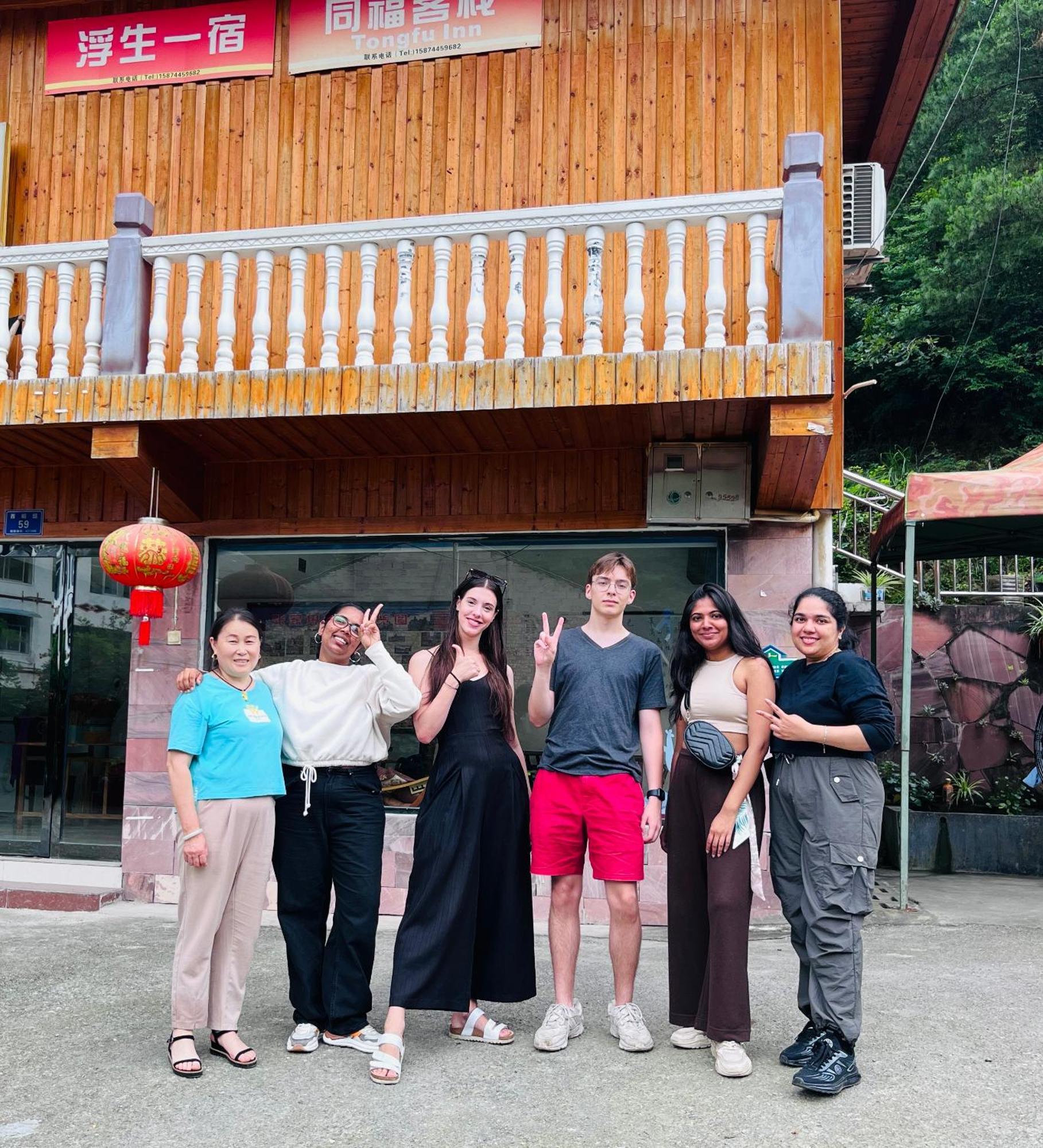 Tongfu Inn Zhangjiajie Esterno foto
