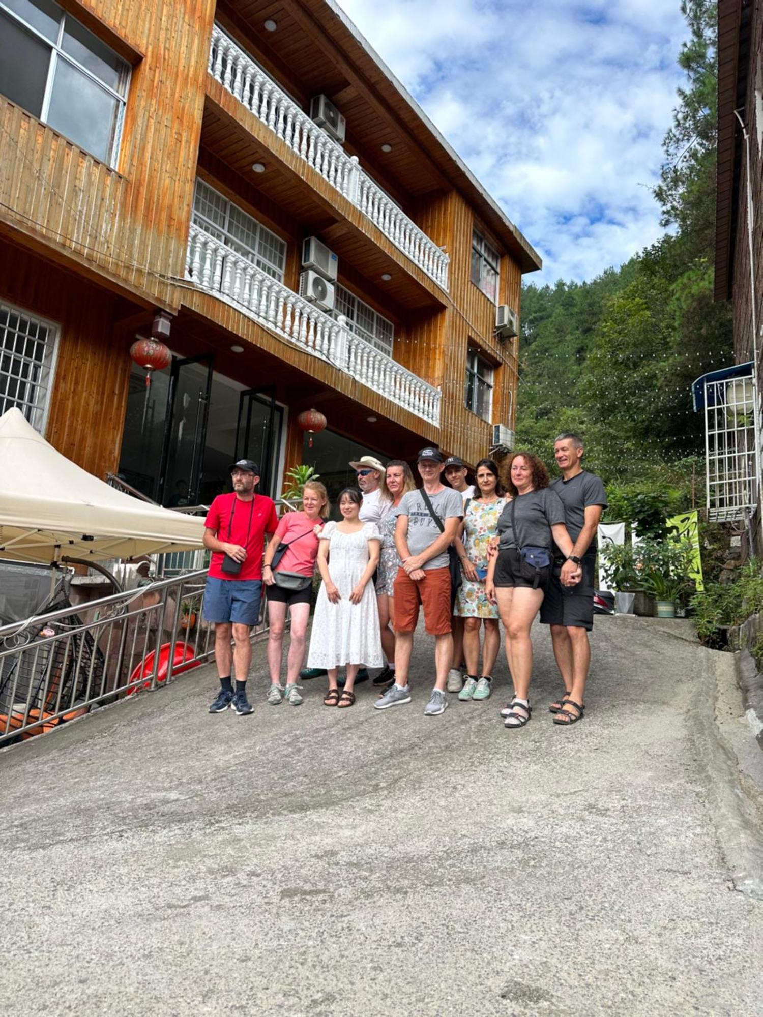 Tongfu Inn Zhangjiajie Esterno foto