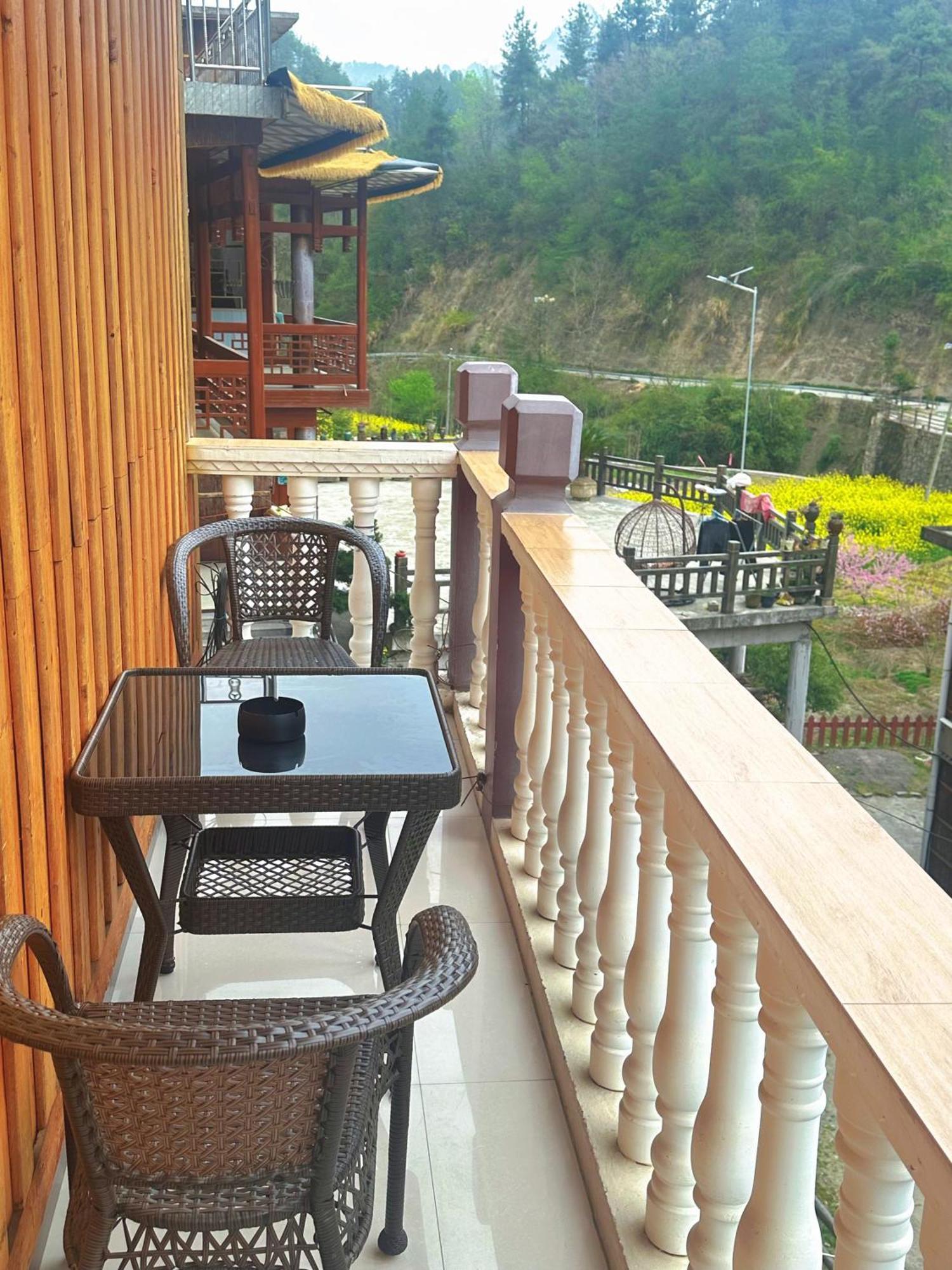 Tongfu Inn Zhangjiajie Esterno foto
